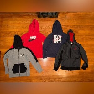 (4) NIKE/Jordan Hoodies youth Medium